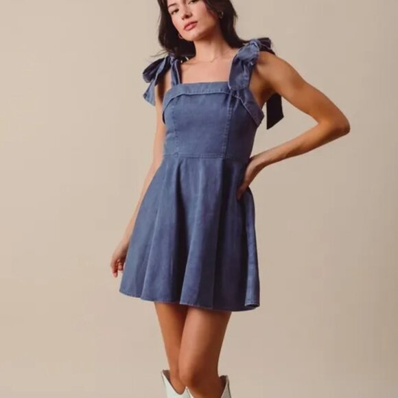 SO ME Fit and Flare Washed Gameday Dress - Picture 1 of 5